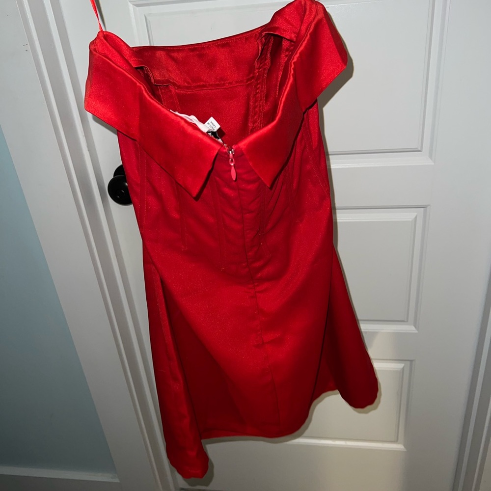 Strapless red hoco dress never worn
